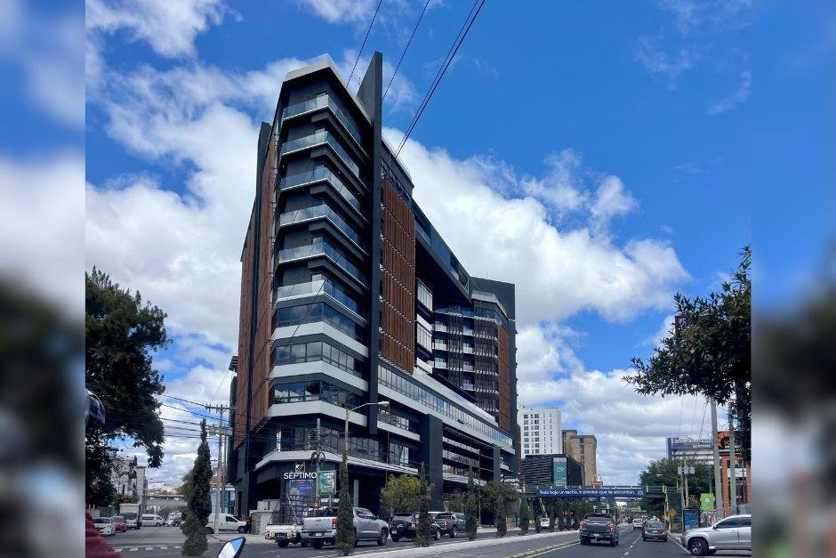 Oficina en Renta Edificio Séptimo , zona 4